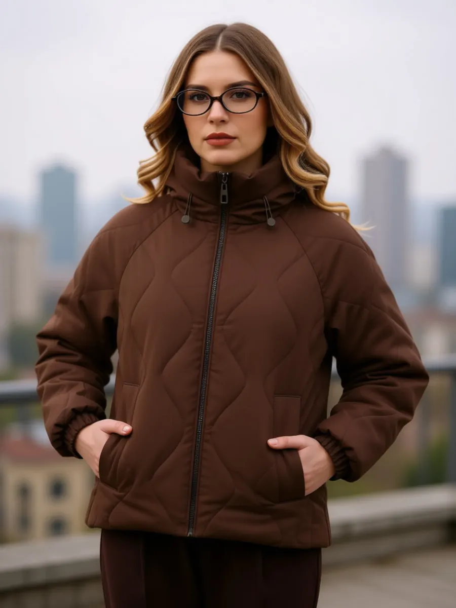 Куртка демисезонная короткая с капюшоном